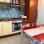 Feriehus House Bralici *